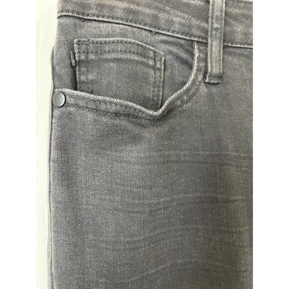 JUDY BLUE Black Distressed Knee Slim Fit Jeans - Picture 3 of 7